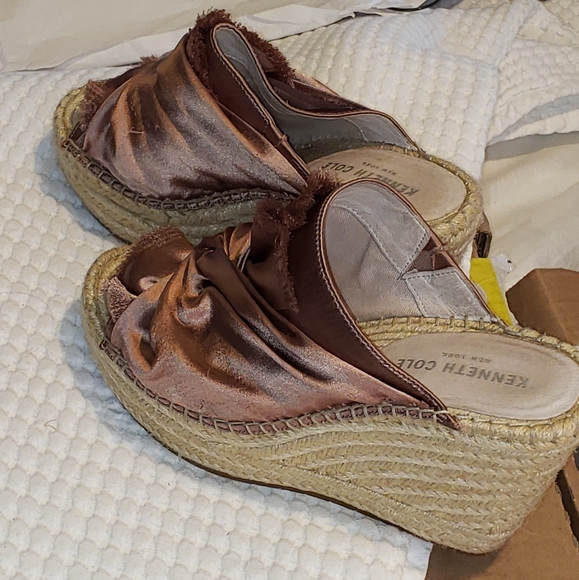 Wedges in Pink  "Odele "Platform Wedges - Picture 15 of 16